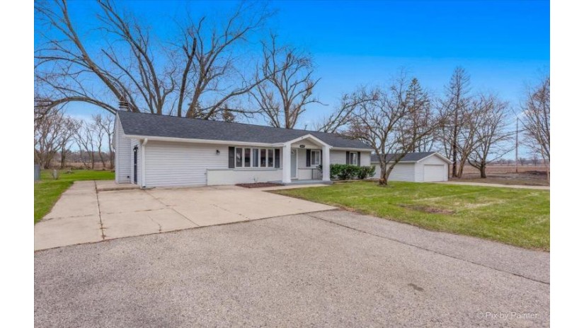 W1477 Highland Blvd Bloomfield, WI 53128 by Northwest Suburban Real Estate $299,900