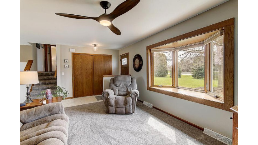 S46W25772 Lawnsdale Rd Waukesha, WI 53189 by First Weber Inc - Delafield $389,900