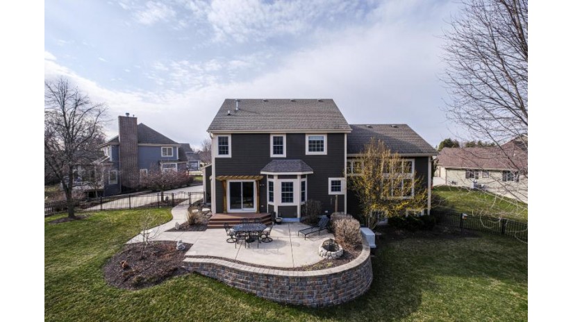 W243N2742 Creekside Dr Pewaukee, WI 53072 by First Weber Inc - Brookfield $717,500