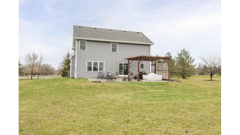 S93W22685 Henneberry Ave Big Bend, WI 53103 by Victory Realty Elite $639,900