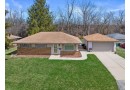 6040 N Sidney Pl, Glendale, WI 53209 by Benefit Realty $250,000