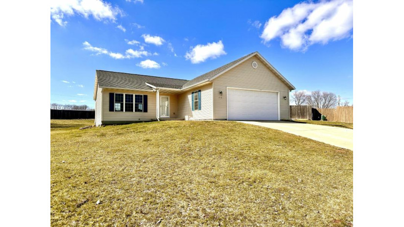 312 Lisa Ct Baraboo, WI 53913 by Real Broker LLC $334,900