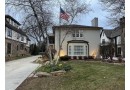 3459 N Lake Dr, Milwaukee, WI 53211 by RE/MAX Lakeside-Central $849,900