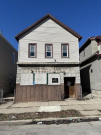 1905 S 6th St A, Milwaukee, WI 53204-3913