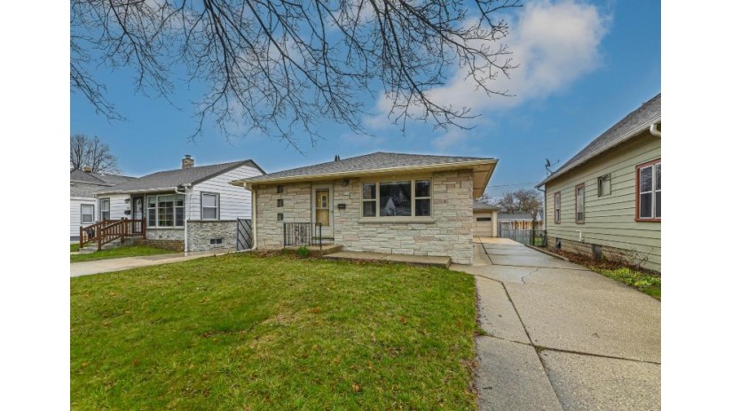 2464 S 69th St West Allis, WI 53219 by Firefly Real Estate, LLC $224,900