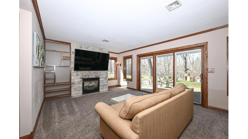 2575 Eastwood Ln Brookfield, WI 53005 by Mierow Realty $674,900