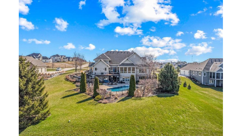 W263N6209 Ridge Dr Lisbon, WI 53089 by Compass RE WI-Lake Country $1,399,000