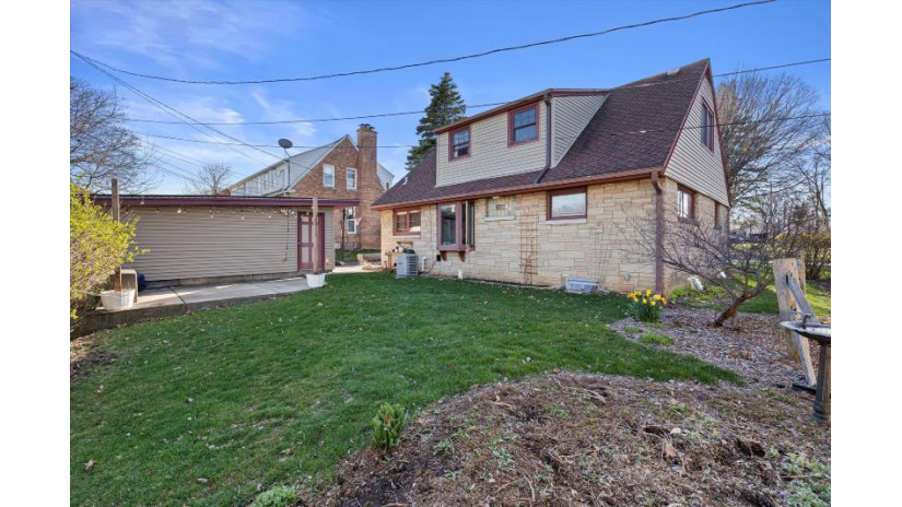 646 N 104th St Wauwatosa, WI 53226 by Tailored For You Real Estate, LLC $349,900