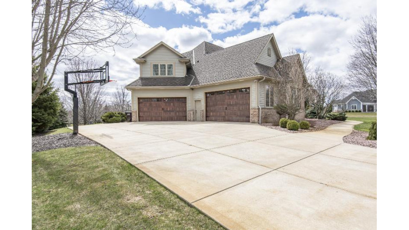 2175 Coachmen Ct Delafield, WI 53018 by Keller Williams Realty-Lake Country $1,500,000