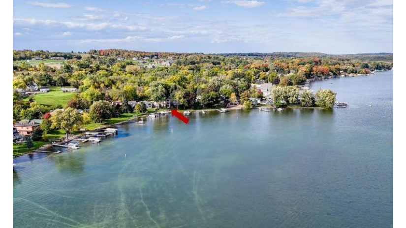 5648 W Lake Dr West Bend, WI 53095 by Leitner Properties $2,250,000