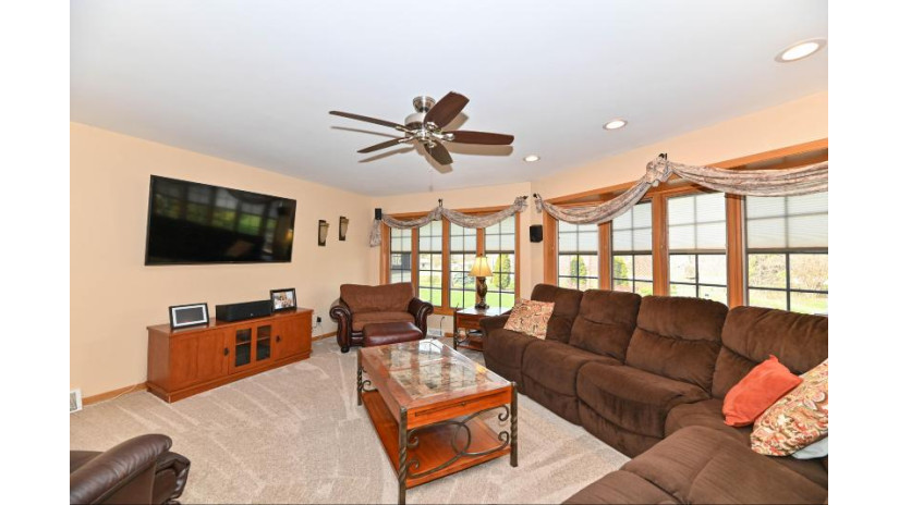 5015 Saxony Ln Greendale, WI 53129 by The Stefaniak Group, LLC $390,000