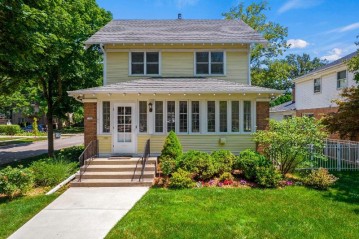 1948 Pleasant St, Wauwatosa, WI 53213-2145