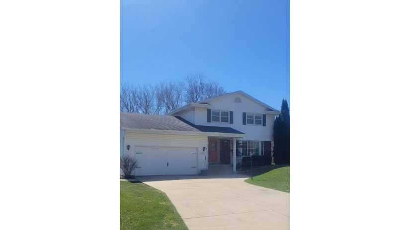 8055 W Abbott Ave Greendale, WI 53129 by Realiteam Real Estate Group, LLC $449,900