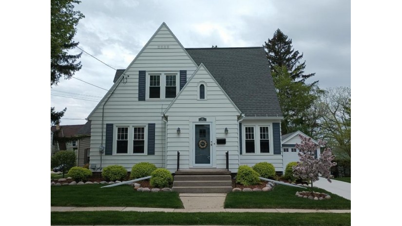 108 N Maple St Watertown, WI 53094 by RE/MAX Lakeside-Central $214,900