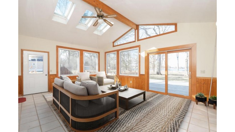 929 N Genesee Woods Dr Summit, WI 53066 by Compass RE WI-Lake Country $998,000