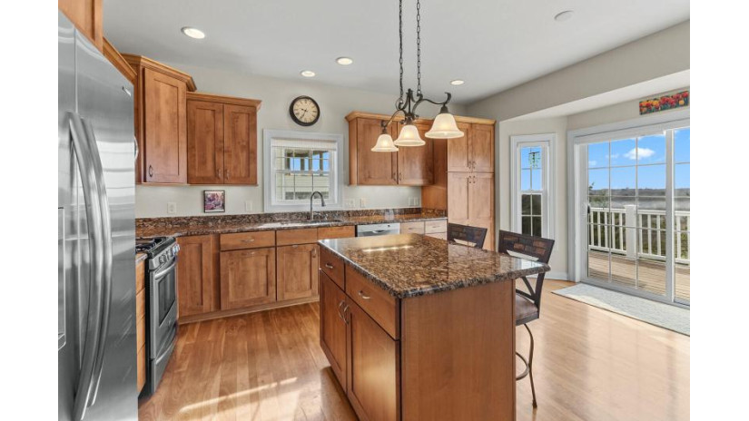 630 S Stone Ridge Dr Lake Geneva, WI 53147 by Quorum Enterprises, Inc. $697,000