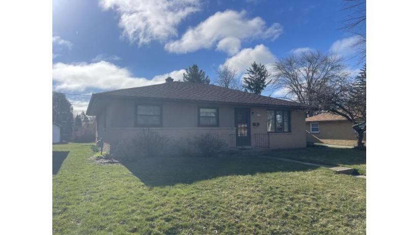 5370 S Merrill Ave Cudahy, WI 53110 by Parkway Realty, LLC $239,900