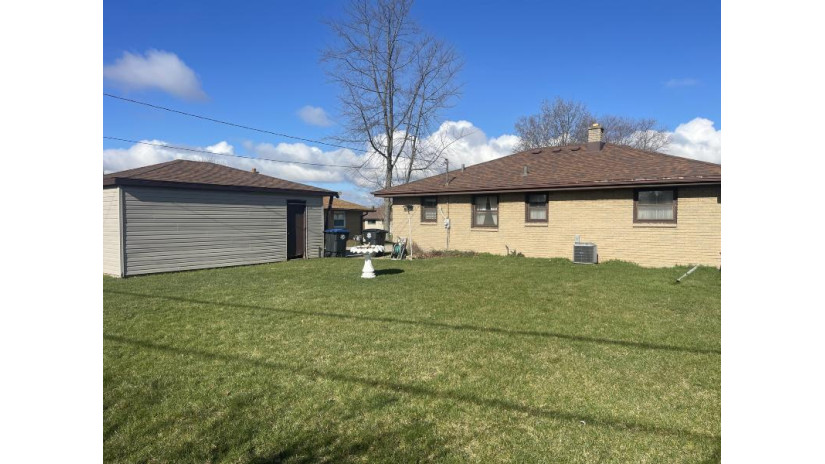 5370 S Merrill Ave Cudahy, WI 53110 by Parkway Realty, LLC $239,900