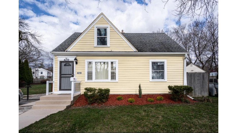 4219 N 38th St Milwaukee, WI 53216 by Lannon Stone Realty LLC $214,900