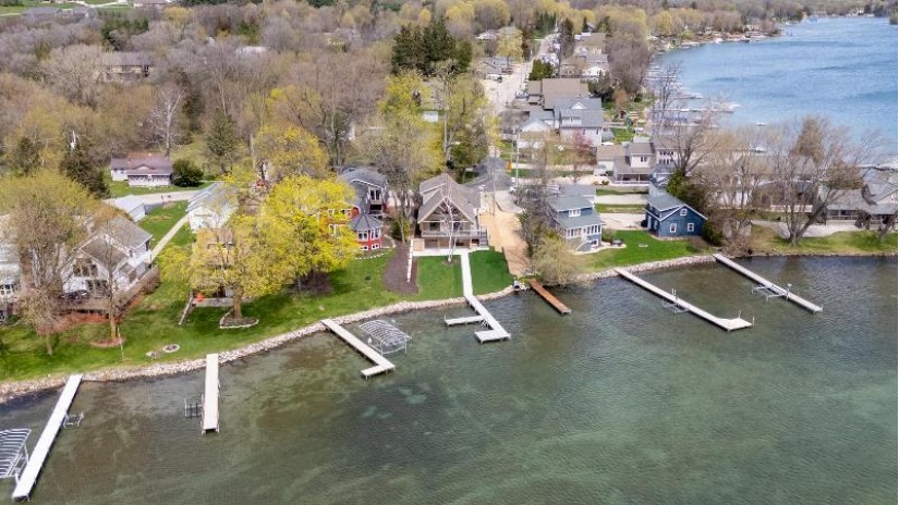 5668 W Lake Dr West Bend, WI 53095 by Leitner Properties $2,250,000