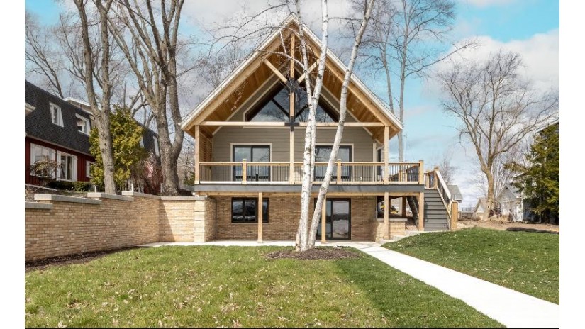 5668 W Lake Dr West Bend, WI 53095 by Leitner Properties $2,250,000