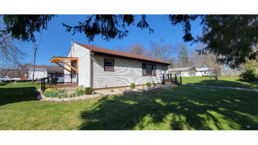 1620 Woodlawn Dr Delavan, WI 53115 by Ryan G. Simons Company, Inc. $1,800