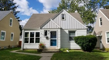 3219 N 87th St, Milwaukee, WI 53222-3732