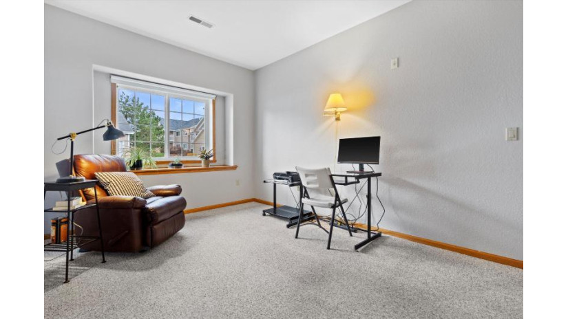 1030 River Place Blvd 2 Waukesha, WI 53189 by Benefit Realty $270,000