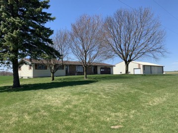 N9471 Sunnyview Rd, Kekoskee, WI 53050