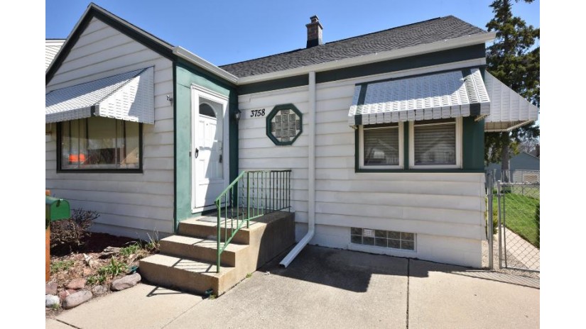 3758 S Lenox St Milwaukee, WI 53207 by NextKey Realty Group, LLC $225,000