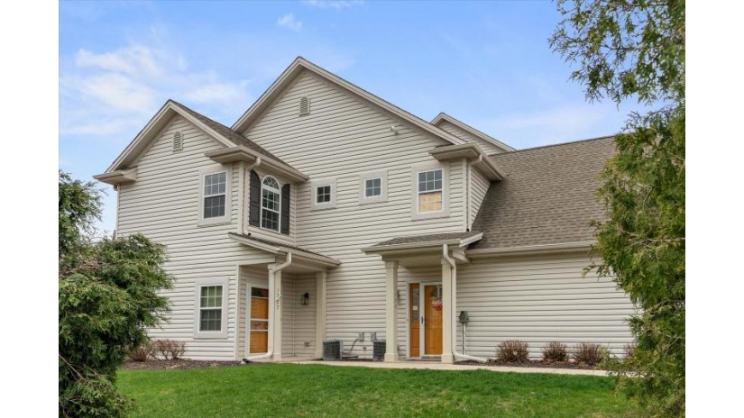 1729 Woodland Way Slinger, WI 53086 by Keller Williams Realty-Lake Country $242,000