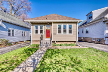 2154 S 90th St, West Allis, WI 53227-1624