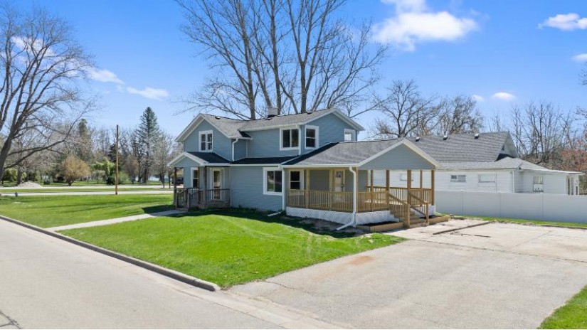 70 Franklin St Delavan, WI 53115 by Compass Wisconsin-Lake Geneva $375,000