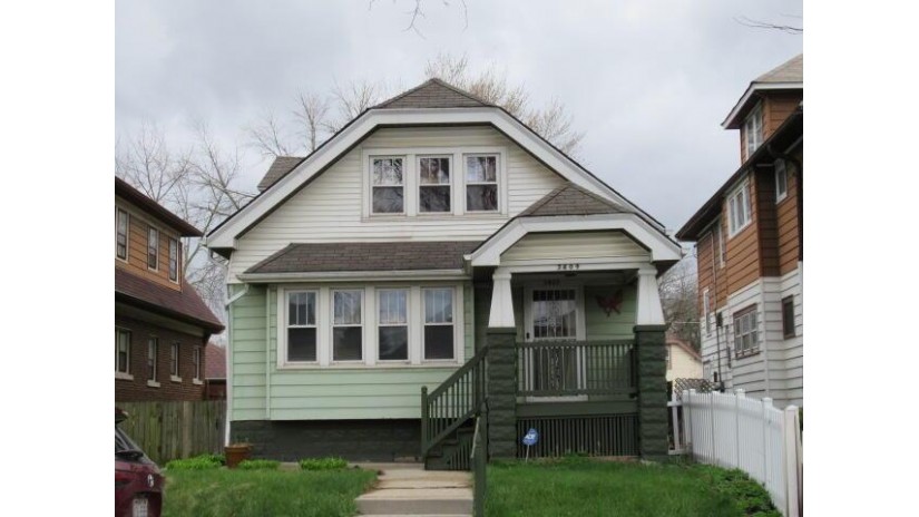 3409 N 36th St Milwaukee, WI 53216 by Homestead Realty, Inc $105,000