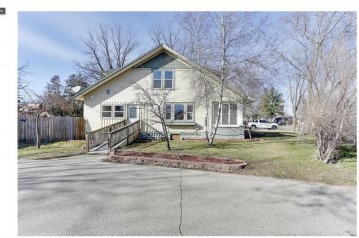 201 S 10th St, Black River Falls, WI 54615