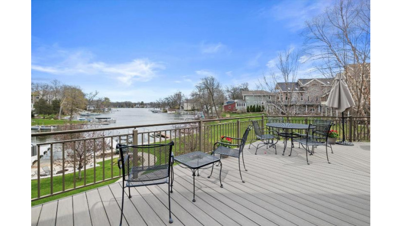 W343N5212 Gietzen Rd Oconomowoc, WI 53069 by First Weber Inc - Delafield $2,499,900