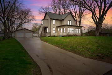 720 Dutton St 720 1/2, Onalaska, WI 54650