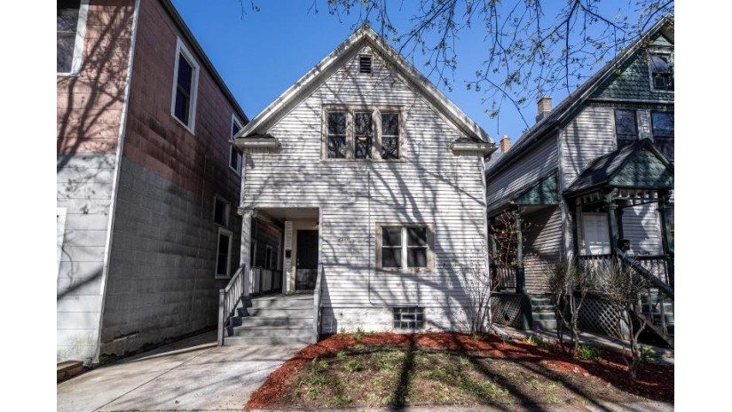 2511 N Bartlett Ave Milwaukee, WI 53211 by Compass RE WI-Tosa $350,000