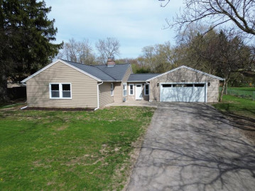 2650 Brookside Ln, Brookfield, WI 53005-4525