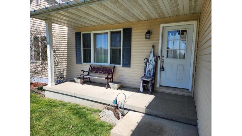 1138 W Rosemary Rd Elkhorn, WI 53121 by Hibl's Real Estate Sales, Inc. $439,900