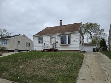 1307 Sherman Ave, South Milwaukee, WI 53172-3507