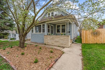 1133 S 85th St, West Allis, WI 53214