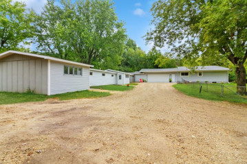 W6396 Brick Church Rd, Walworth, WI 53184