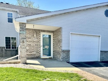 3837 W College Ave, Franklin, WI 53221