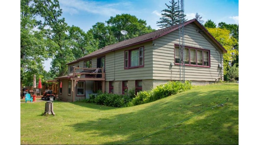 3350 Bonnie Bay Court Stevens Point, WI 54481 by Keller Williams Stevens Point $750,000