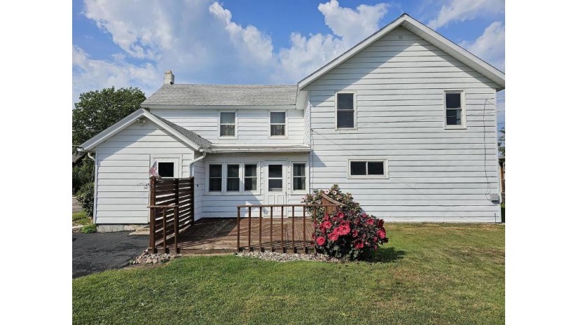 111 West Mill Street Loyal, WI 54446 by Re/Max American Dream - Phone: 715-305-1454 $128,900