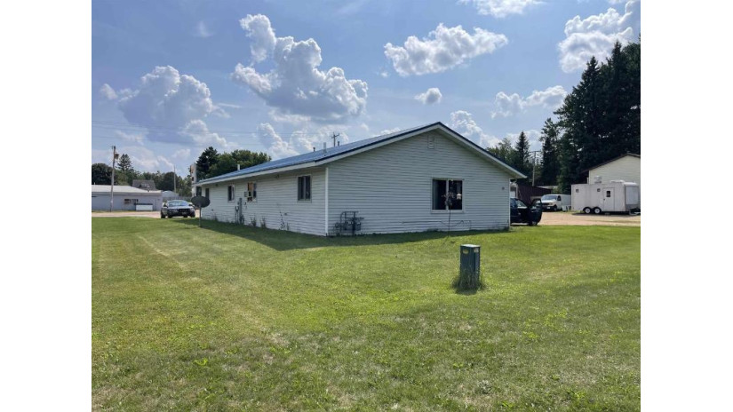 509 East Westgor Avenue Wittenberg, WI 54499 by Jones Real Estate Group - Phone: 715-680-0019 $394,900