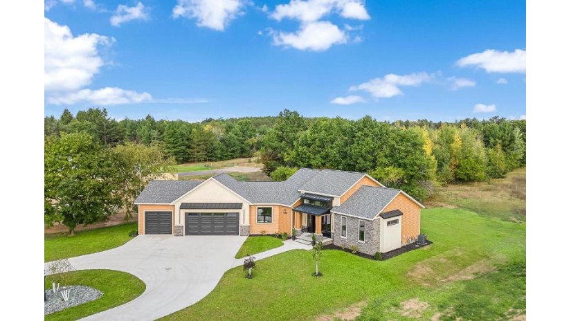 638 Briarwood Way Plover, WI 54467 by Keller Williams Stevens Point $785,000