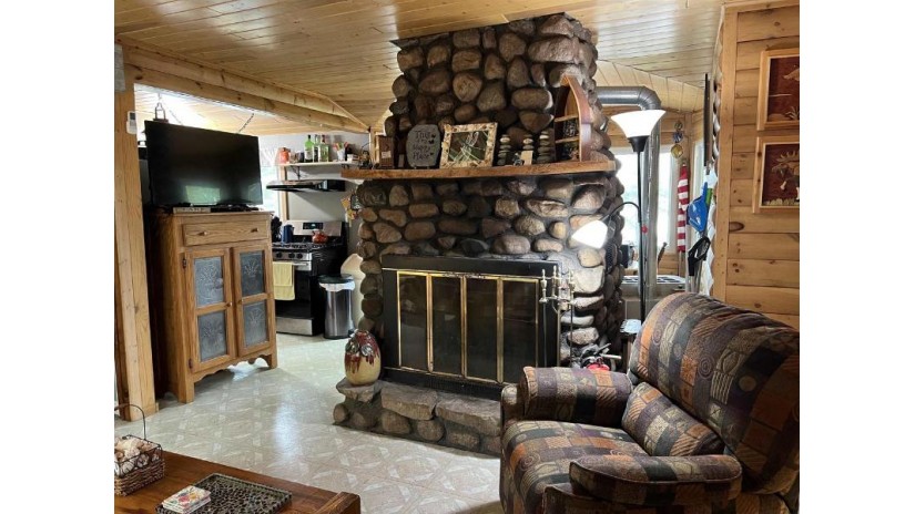 10213 North Tree Lake Drive Rosholt, WI 54473 by Smart Move Realty $244,900