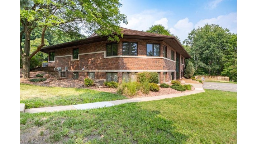 520 North 28th Avenue Wausau, WI 54401 by Wimmer Real Estate, Llc $2,800,000